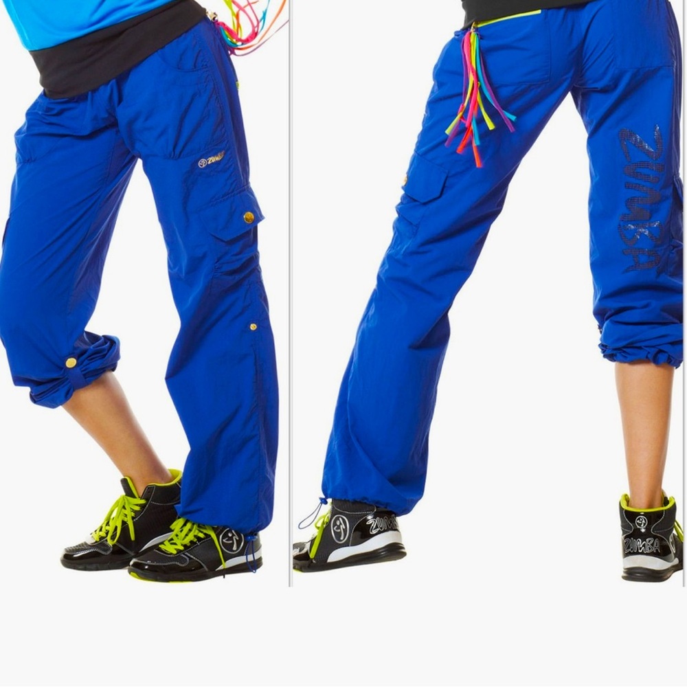 Zumba Wear “A Cut Above Cargo Pant “
Convertible to Capri, dance, blue, medium